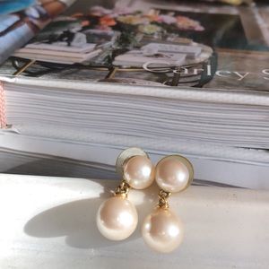 Carolee vintage stud pearl earrings
